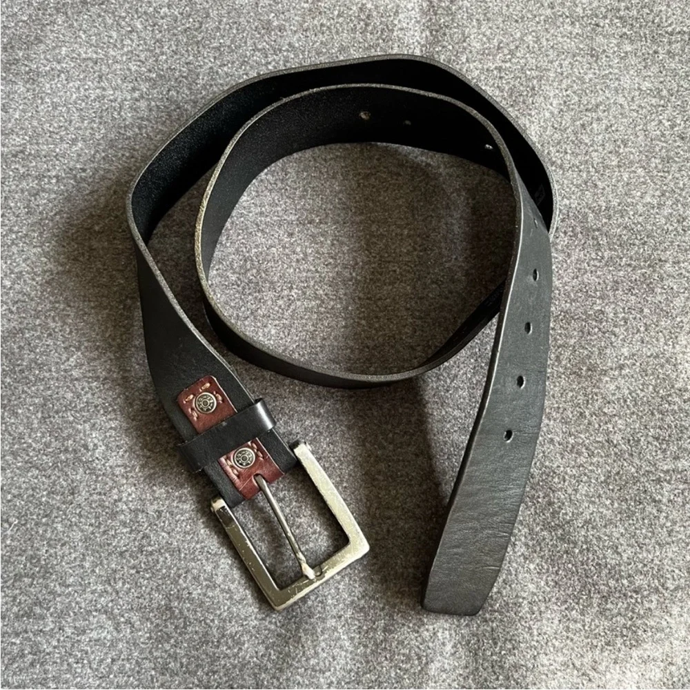 Levi's Genuine Leather Belt Large 38-40